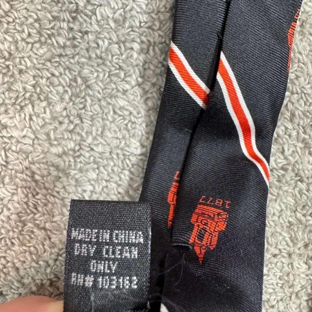 Rivetz of Boston Mens Silk Tie Navy Blue Red White Striped 1877 Crest Handmade